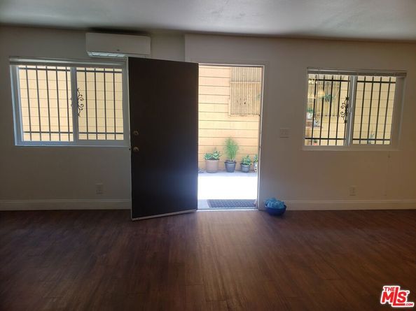 1235 E 24th Street, Los Angeles CA 90011