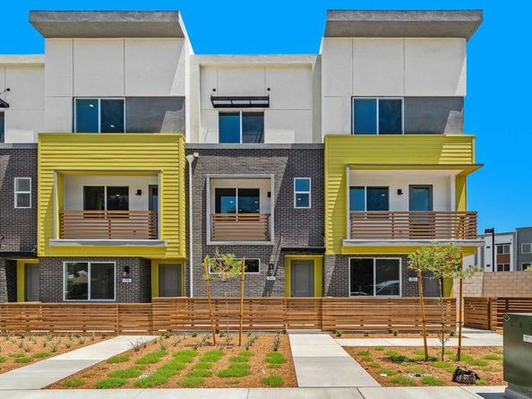 243 Johnson Avenue, El Cajon CA 92020