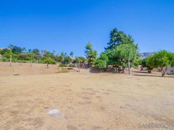 9929 Bon Vue Dr, El Cajon CA 92021