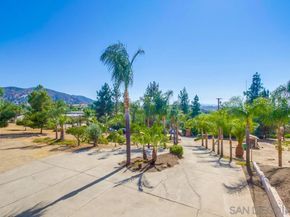 9929 Bon Vue Dr, El Cajon CA 92021