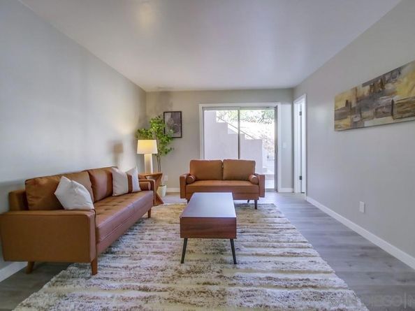 9929 Bon Vue Dr, El Cajon CA 92021