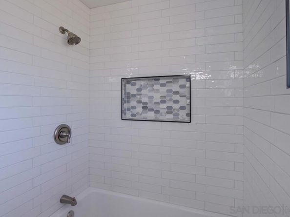 9929 Bon Vue Dr, El Cajon CA 92021