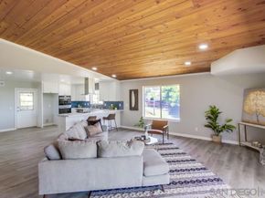 9929 Bon Vue Dr, El Cajon CA 92021