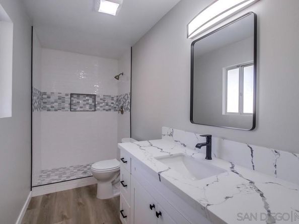 9929 Bon Vue Dr, El Cajon CA 92021