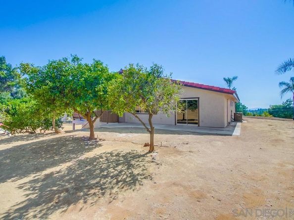 9929 Bon Vue Dr, El Cajon CA 92021