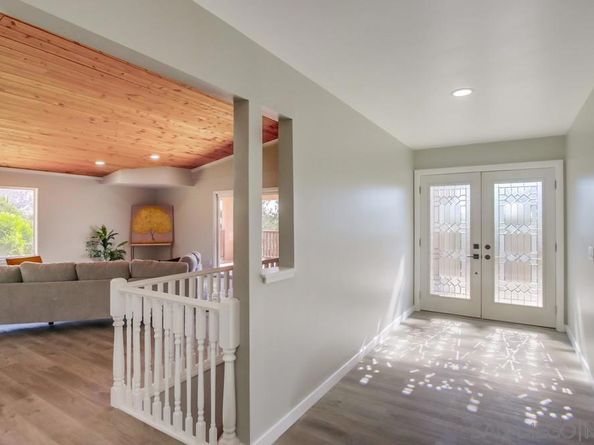 9929 Bon Vue Dr, El Cajon CA 92021