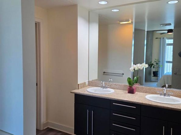 801 Ash St 203, San Diego CA 92101