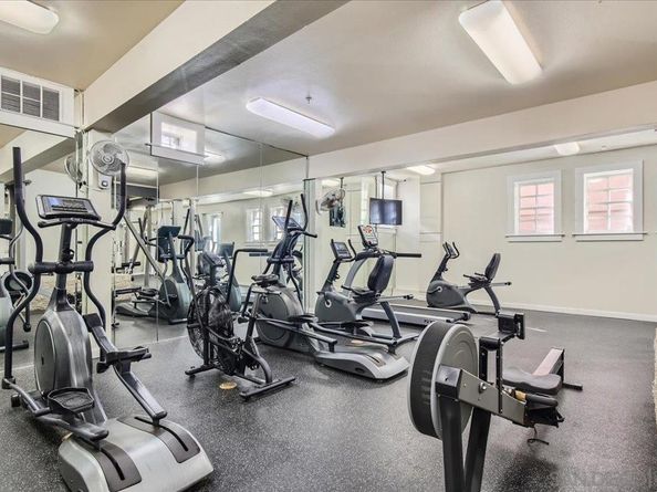 1643 6Th Ave 208, San Diego CA 92101