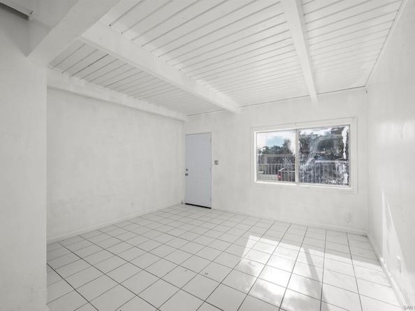1111 1113 Koe St, San Diego CA 92114