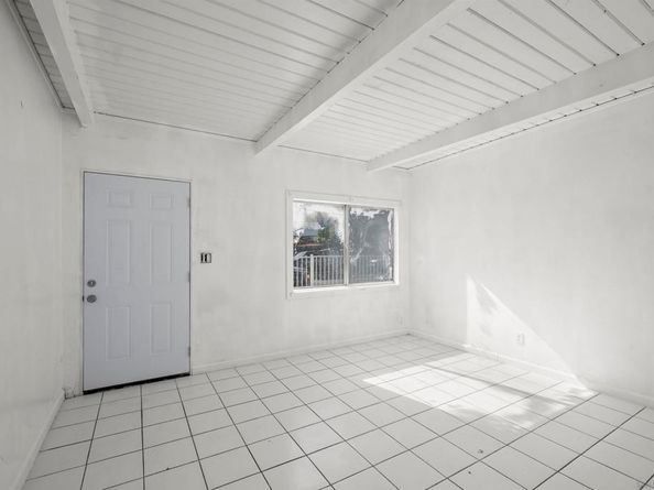 1111 1113 Koe St, San Diego CA 92114