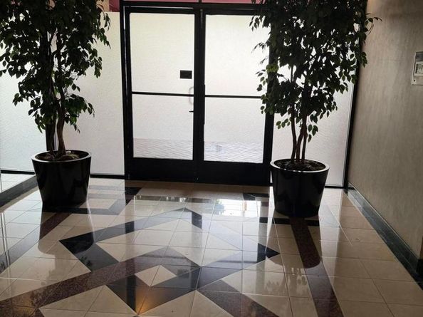 14050 Magnolia Boulevard 105, Sherman Oaks CA 91423