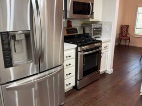 14050 Magnolia Boulevard 105, Sherman Oaks CA 91423