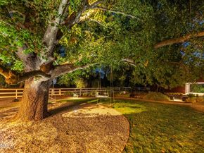 5520 Fairview Place, Agoura Hills CA 91301