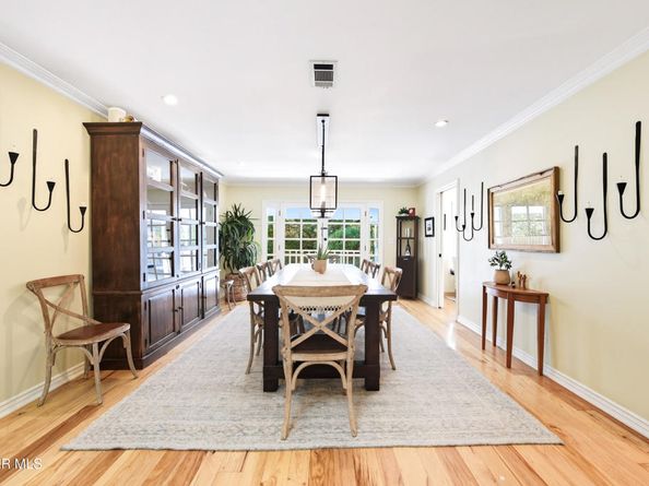 5520 Fairview Place, Agoura Hills CA 91301