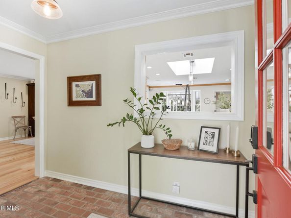 5520 Fairview Place, Agoura Hills CA 91301