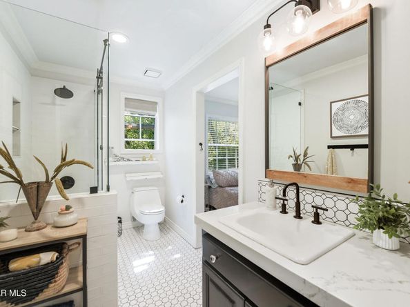 5520 Fairview Place, Agoura Hills CA 91301