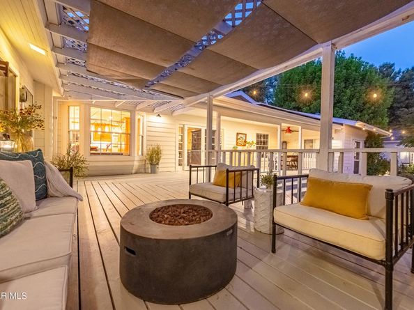 5520 Fairview Place, Agoura Hills CA 91301