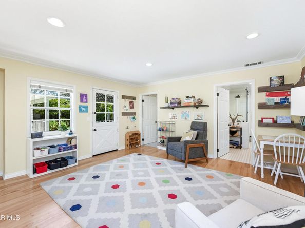 5520 Fairview Place, Agoura Hills CA 91301