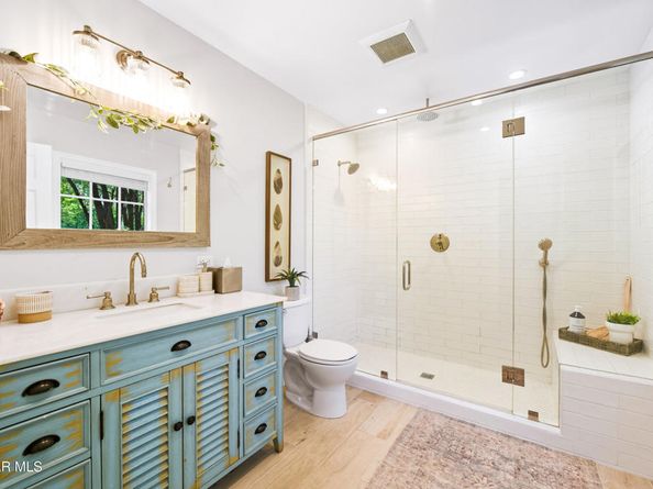 5520 Fairview Place, Agoura Hills CA 91301