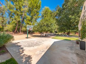 5520 Fairview Place, Agoura Hills CA 91301