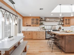 5520 Fairview Place, Agoura Hills CA 91301