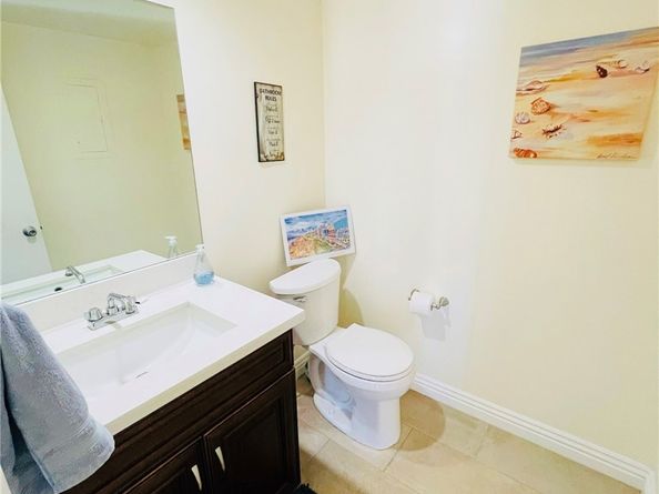 227 E Burbank Boulevard E, Burbank CA 91502