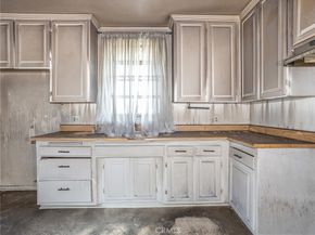 3141 N Frederic Street, Burbank CA 91504