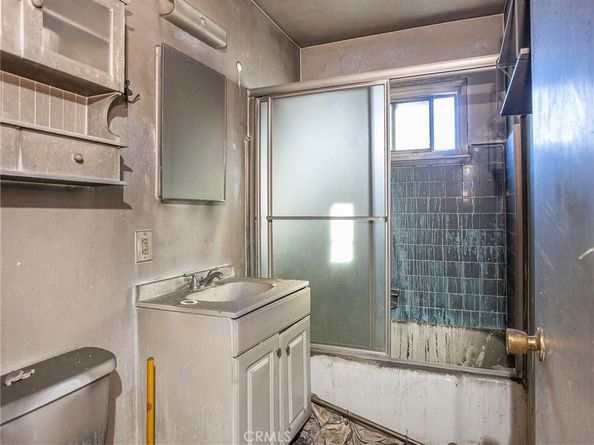 3141 N Frederic Street, Burbank CA 91504