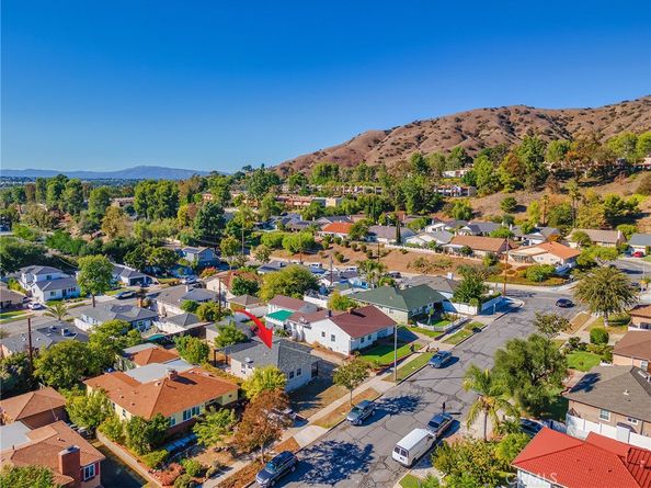 3141 N Frederic Street, Burbank CA 91504