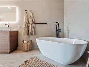 1117 Oberlin Drive, Glendale CA 91205