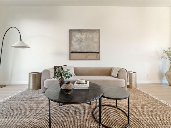 1117 Oberlin Drive, Glendale CA 91205