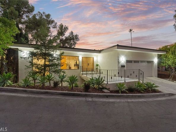 1117 Oberlin Drive, Glendale CA 91205