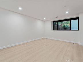 1117 Oberlin Drive, Glendale CA 91205