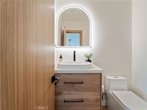 1117 Oberlin Drive, Glendale CA 91205