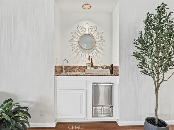 8642 Gregory Way 204, Los Angeles CA 90035