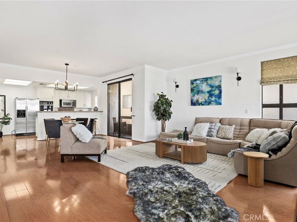 8642 Gregory Way 204, Los Angeles CA 90035