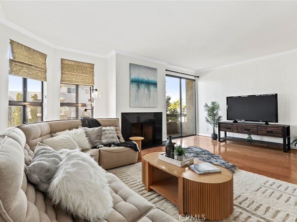 8642 Gregory Way 204, Los Angeles CA 90035