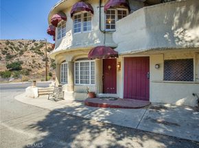 8618 La Tuna Canyon Road, Sun Valley CA 91352