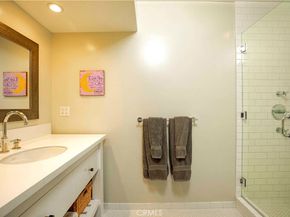 5128 Hillard, La Canada Flintridge CA 91011