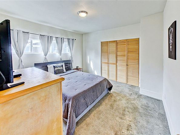 1900 W 41st Street, Los Angeles CA 90062