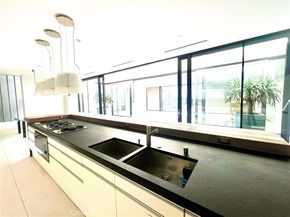 2767 E. Ocean Boulevard, Long Beach CA 90803