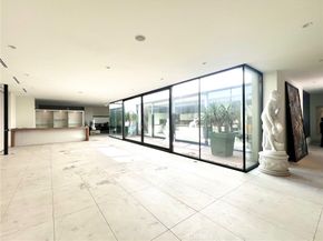 2767 E. Ocean Boulevard, Long Beach CA 90803