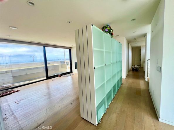 2767 E. Ocean Boulevard, Long Beach CA 90803