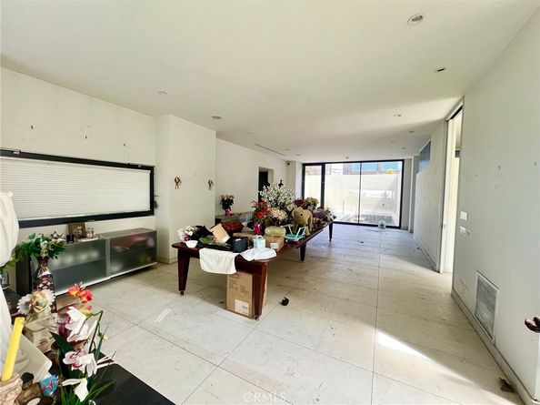 2767 E. Ocean Boulevard, Long Beach CA 90803