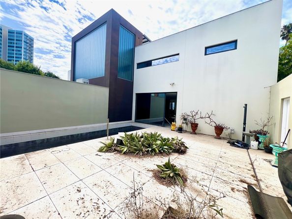 2767 E. Ocean Boulevard, Long Beach CA 90803