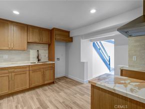 5452 Harcross Drive, Los Angeles CA 90043