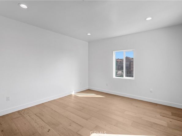 5452 Harcross Drive, Los Angeles CA 90043