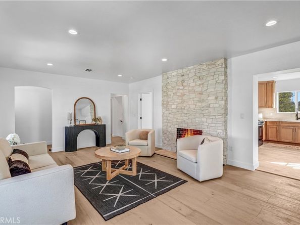 5452 Harcross Drive, Los Angeles CA 90043