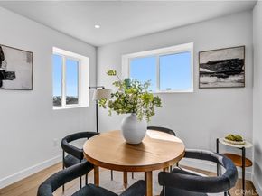 5452 Harcross Drive, Los Angeles CA 90043