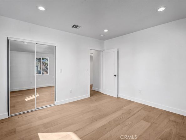 5452 Harcross Drive, Los Angeles CA 90043